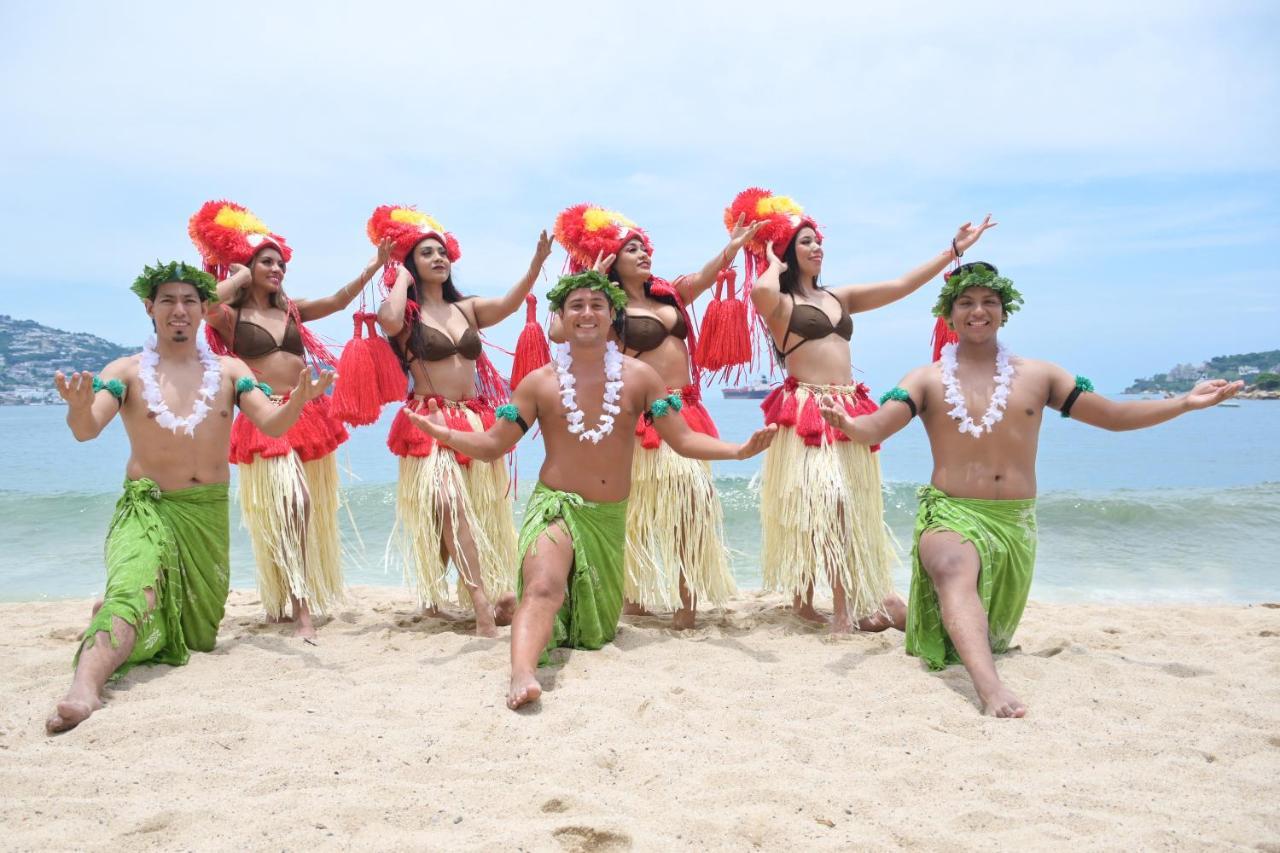 Ritz Acapulco All Inclusive Экстерьер фото Luau dancers in Hawaii